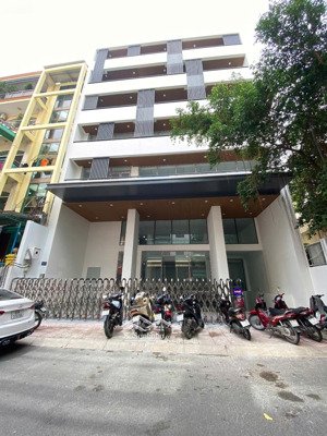 hđt : 270tr/th góc 3 mt lê đức thọ-dt: 30 x 15 (330m2)- hầm 5 tầng giá 37 tỷ tl