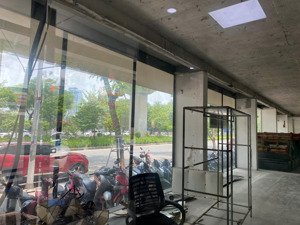 bán nhà mặt phố đội cấn ba đình, vị trí đắc địa, kinh doanh sầm uất