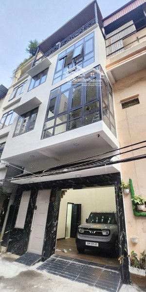 mặt phố phố yên lạc hai bà trưng ô tô kinh doanh văn phòng - chỉ 10.98 tỷ