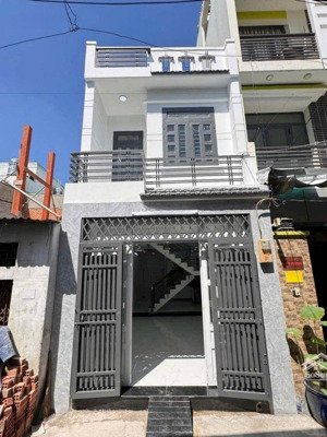 bán gấp nhà ở ngã tư 4 xã, bình tân giá 1,87 tỷ sổ hồng riêng 2pn 2wc