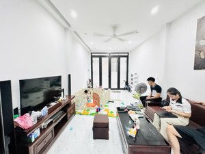 siêu hiếm! phố lò đúc, gần hồ hoàn kiếm, kinh doanh, gần phố, 43m2, 5 tầng ở luôn.