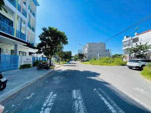 gãy bank - cần ra gấp lô đất đường 7,5m trần quang long, view hồ 100m2 chỉ 5,25 tỷ còn thương lượng