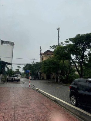 bán đất mặt phố hoa động, cự khối, long biên, dt 98m2, mt 4.6m, vỉa hè, đường 12m, đầu tư ngon.