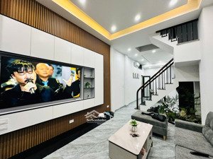 bán gấp nhà bạch mai, hai bà trưng 8.2 tỷ dt 33/39m 4t, mt 3.3m lh: 