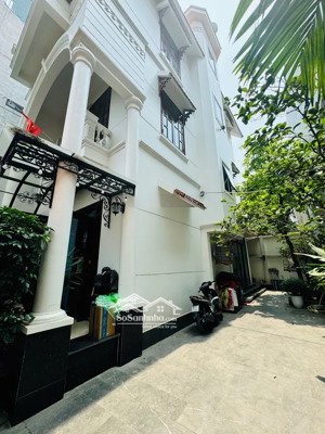 biệt thự 4 tầng hàng xóm khai sơn phố ngọc thụy 200m2 mặt tiền 12m thông ô tô lh: 