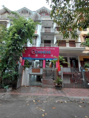 bán lk nguyễn văn lộc. kinh doanh, tầng hầm, thang máy, dt 70m2, 5 tầng, mt 4.5m. giá 22 tỷ