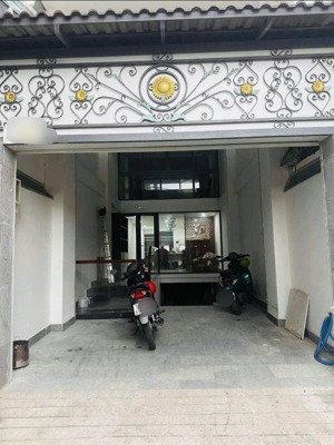 bán nhà tân bình, phạm văn bạch, 80m2 (4x20), 6 tầng, hầm, thang máy, đường 5m thông, chính chủ xây