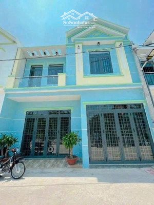 bán nhà lầu kp7, tân phong, đường oto, sân oto chỉ 3 tỷ 250