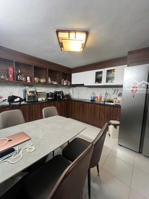 bán nhà 6 tầng ô tô tránh cách mặt phố 10m tại việt hưng