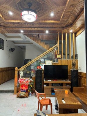 sup hầm ! nha 2 tâg kiệt đươg nguyễn phan vinh sat biển an bàng hôi an gia chi 6t3