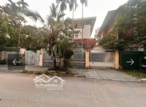 siêu phẩm lô góc 3 mặt tiền kđt văn khê giá chỉ 163 triệu/m2