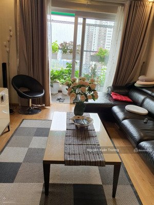 nhà mình bán căn hộ 108m2 cửa nam, ban công đông, full đồ, cc ct5 sudico mỹ đình. giá 6.5 tỷ