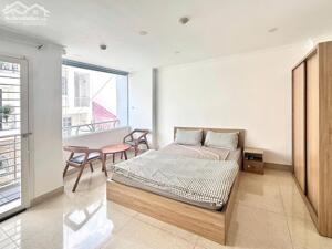Cho thuê căn hộ 2 phòng ngủ quận 1 gần Bùi viện