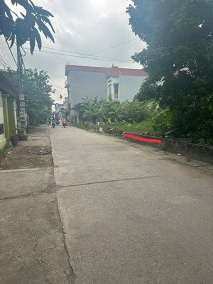 bán đất mặt trục chính kinh doanh xã việt yên mới, diện tích: 125,5m2 (mặt tiền 5m)