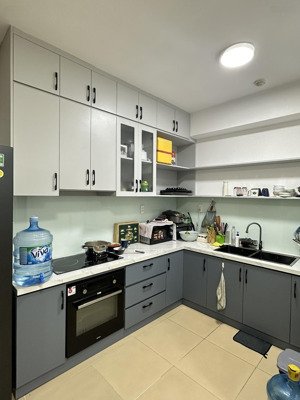 bán căn hộ full nội thất nhà đẹp có sân vườn siêu bự giá chỉ 2,8 tỷ