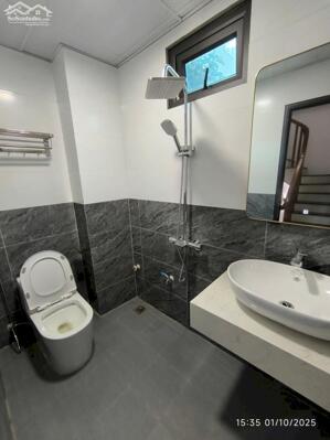 Bán nhà Yên Lộ 34m2 nhà mới ngõ nông rộng ô tô 4 chỗ lùi cửa 15m ra ô tô tránh 5.95 tỷ