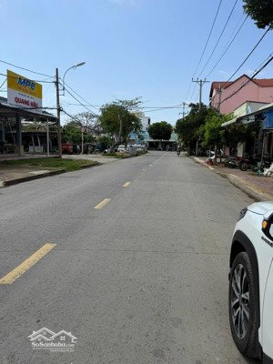 bán gấp đất thổ cư 74m2 tại đường số 3 phước thiện, quận 9, giá 4,4 tỷ