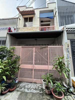 nhà đẹp gần đầm sen sát mặt tiền tô hiệu - 52m2 - hxh - 2 tầng - nở hậu, chính chủ lâu năm