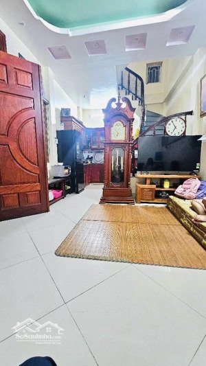 bán nhà phố minh khai -q. hbt - nhà đẹp dân xây- sau qh sát phố - 35m2- 5 tầng - mt 4.2m - 7.8 tỷ