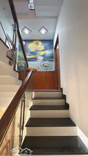 (35b) nhà mới xây cạnh lê văn quới 4x13, 5 tầng đường trước nhà 6m xe tải thông, nhỉnh 6 tỷ