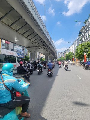 lô góc mặt phố kinh doanh trường chinh ngã tư sở, 8 tầng thang máy, dòng tiền siêu khủng