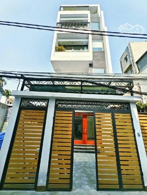 - nhà đẹp phường bồ đề- sát khu khai sơn- gara oto thang máy- dt rộng ở sướng- kinh doanh vp, cty