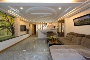 bán gấp tòa căn hộ 6 tầng - vài bước chân ra biển - dòng tiền đều đặn - đông khách du lịch