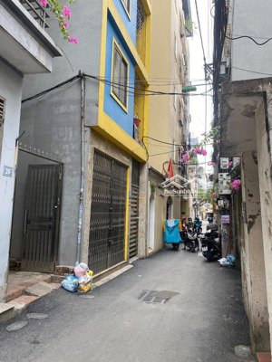 siêu phẩm xuân đỉnh ccmn 8 tầng, thang máy, ô tô đỗ cửa full phòng, full nội thất