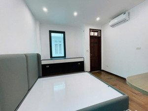 chính chủ bán nhà dòng tiền 6 tầng thang máy có 9pkk mới 99% tại phú diễn 9.8 tỷ ctl