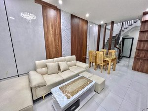 cực hiếm - 8,8 tỷ nhà bồ đề - ô tô tránh sát nhà - 43m2 - hướng đông nam