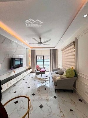 bán nhà mặt ngõ mỹ đình lô góc 3 mặt thoáng cực chill, trước nhà cực rộng, gần phố