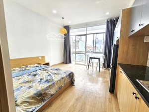 cho thuê phòng 35m2 có ban công lớn, máy giặt riêng ở bùi đình tuý bình thạnh gần hàng xanh, quận 1