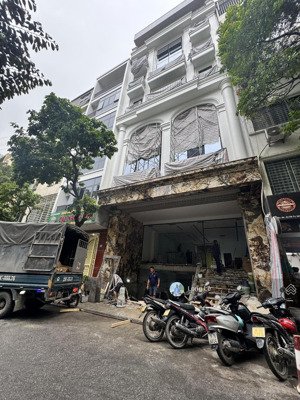 cực hiếm - toà văn phòng 9 tầng tại trần thái tông - hà nội. 126m2 chào 89.9 tỷ