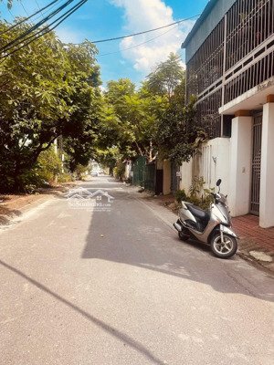 chỉ 9 tỷ có ngay nhà - 6 tầng thang máy - cổ linh - long biên - ôtô - dt 40m, mt 4,5m