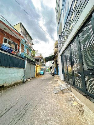 khu hiếm nhà bán - xe hơi đỗ cửa - nguyễn gia trí, bình thạnh - 4 tầng - ngay đh hutech