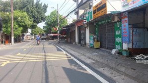 chị gái cần bán gấp nhà 50m2 - 4 tỷ thị trấn đông anh. đường 5m ô tô tải chạy vù vù