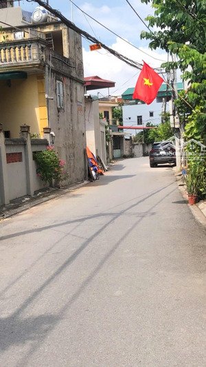 bán đất đông dư bát tràng gia lâm hà nội thông ô tô đỗ cửa ngủ trong đất dt 60m giá 6.1 tỷ