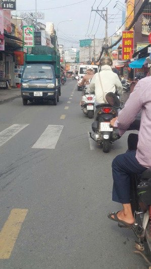 mặt tiền kinh doanh sầm uất đường hồ văn long, 5x27m nở hậu 6m