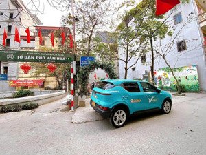 nhà mới trương định, ô tô đõ cửa, 50m, thang máy ,12 phòng kk, d.thu 850 tr/năm,view hồ, pccc chuẩn