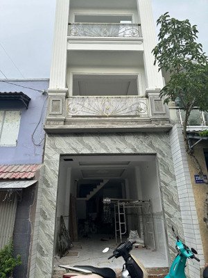 7tỷ5 thương lượng nhà bán mặt tiền đường nhựa 10m phạm thế hiển p6 q8