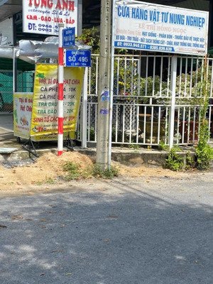 cần bán đất đường phạm văn cội, củ chi. dt: 10,5m x 53m đường thông xe tải. giá: 2 tỷ bớt lộc