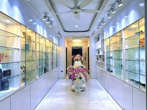 một căn duy nhất giá cực ngon 369triệu/m2 - tt đống đa - phân lô ôtô 63m2 thông sàn 7tầng thang máy