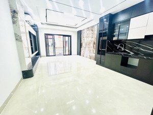 nhà đẹp trường chinh, đống đa. ngõ thông, 30m ra phố. dt: 50m2, giá: 15,2 tỷ.