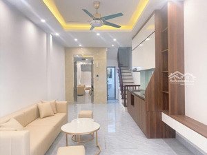 bán nhà riêng 5 tầng thang máy. dt 33m2