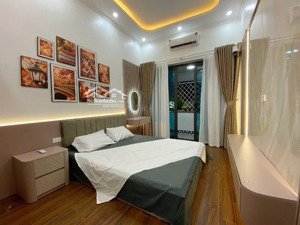 chính chủ bán nhà ngã tư sở - ngõ thông - sát đường ô tô - giá rẻ nhất thị trường