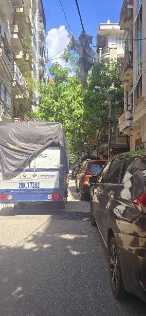 bán nhà mai dịch 90m2/ 8 tầng/ giá 26,5 tỷ. tòa nhà vp 8 tầng, ô tô tránh, 2 mặt thoáng, thang máy