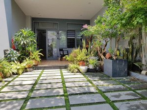 nhà 4 tầng phong cách châu âu phố tây chế lan viên