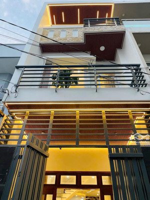 nhà bán shr đúc kiên cố 1 lầu sân thượng - 36m2 - 2pn - đường 6m xe hơi