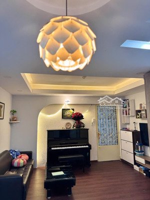 giá 2tỷ450 chung cư hưng phú - nha trang - căn góc - ra biển 750m - diện tích 64,5m2