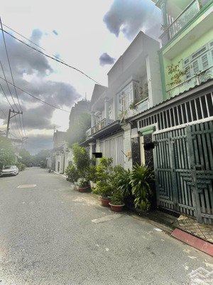 nhà mặt phố bán gấp tại bình hưng hòa bình hưng hòa b, bình tân, 4,8 tỷ, 78 m2, đẹp, nhiều tiện ích